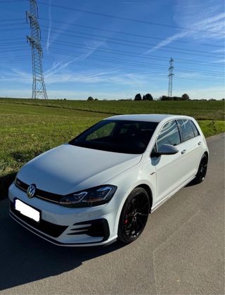 Volkswagen Golf GTI 7.5 Performance