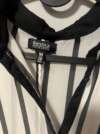 Camisa Bershka Rayas Negras y Blancas Talla M