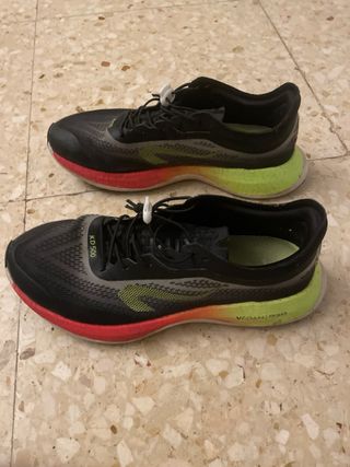 Zapatillas KIPRUN KD500 Negras y Rosas