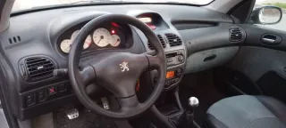 Peugeot 206 1999