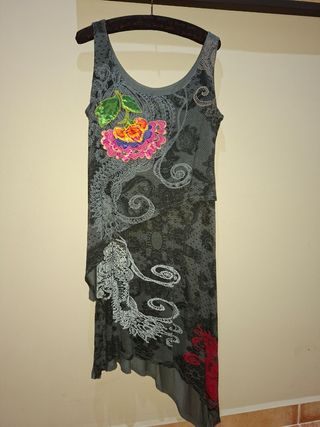 Vestido Desigual asimétrico estampado
