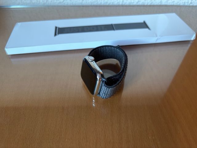 Correa Loop Deportiva Nike Negra Apple Watch