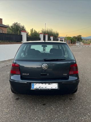 Volkswagen Golf 2001