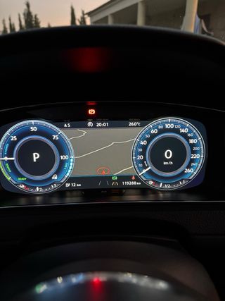 Volkswagen Golf 7.5 GTE 204cv