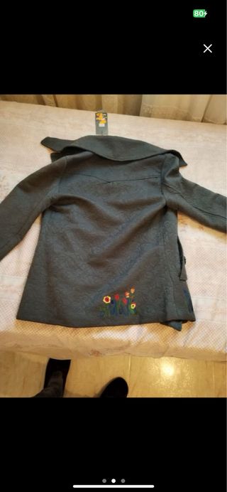 Chaqueta mujer bordada