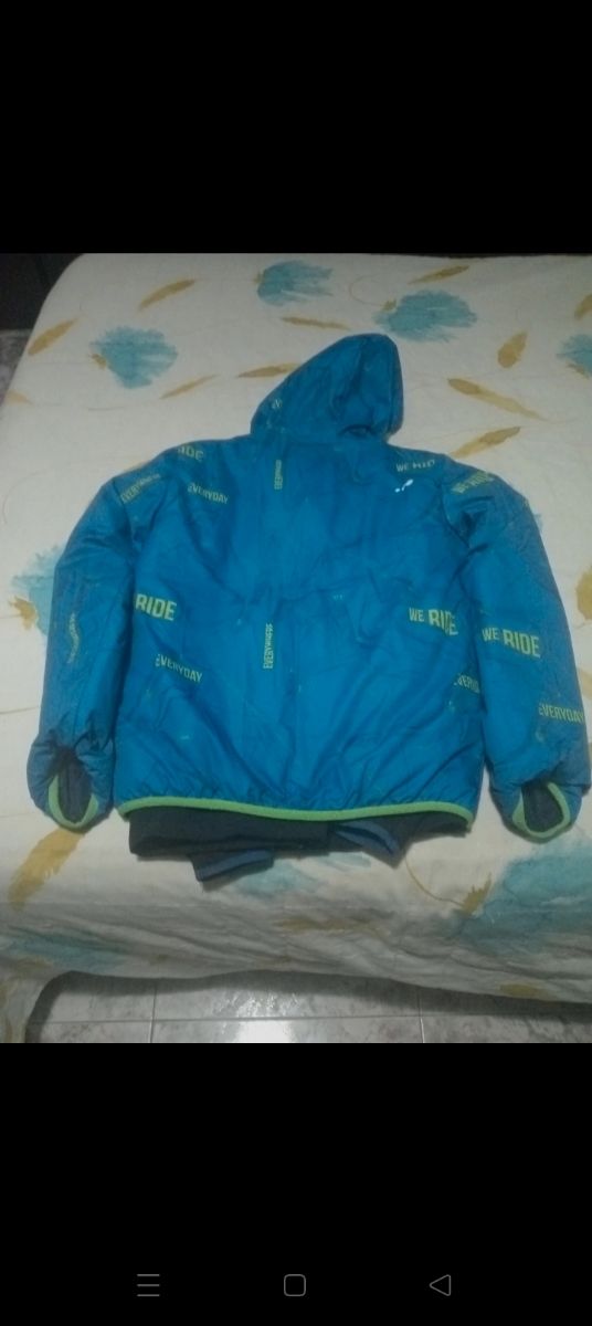 Chaqueta reversible Decathlon
Talla 14