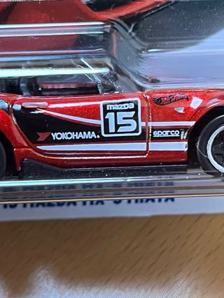 Hot Wheels '15 Mazda MX-5 Miata