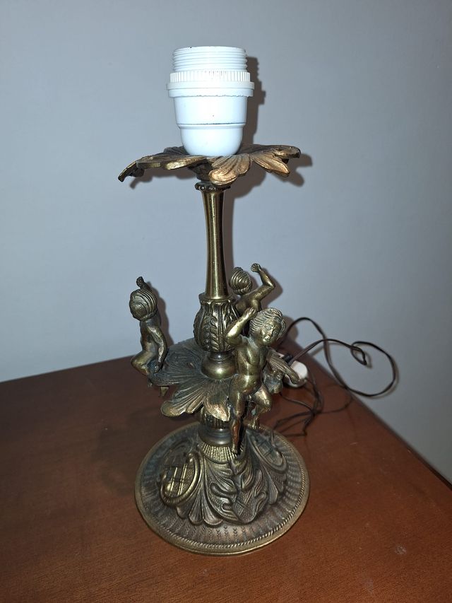 Lampada ottone vintage con putti