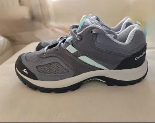 Zapatillas montaña Quechua T.36 NUEVAS