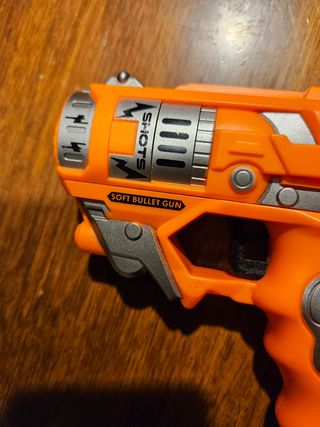 Pistola Shots con 6 proiettili