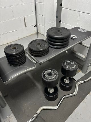 Banco Gimnasio + Pesas y Barras