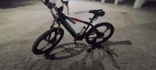 Bicicleta Eléctrica Negra 
