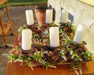 2 Centros de mesa florales. Cada uno: 5€