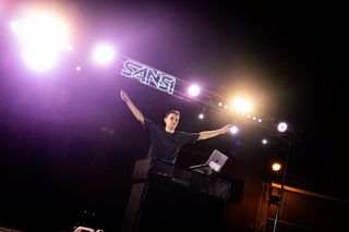 DJ con equipo propio (bodas, cumpleaños, fiesta..)