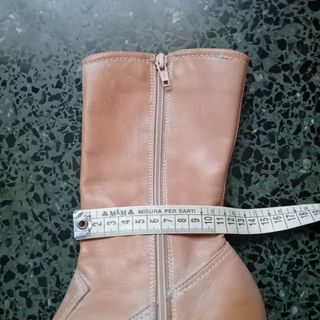 Stivali in cuoio beige