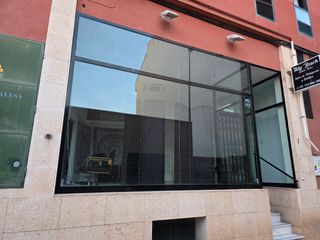 Se vende local en Archena