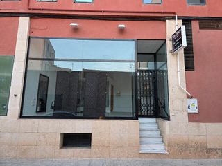 Se vende local en Archena