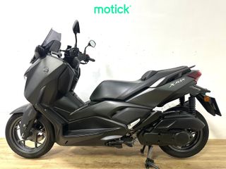 YAMAHA XMAX 125