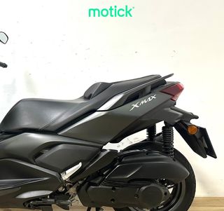 YAMAHA XMAX 125