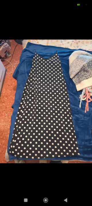 Vestido Negro con Lunares Blancos