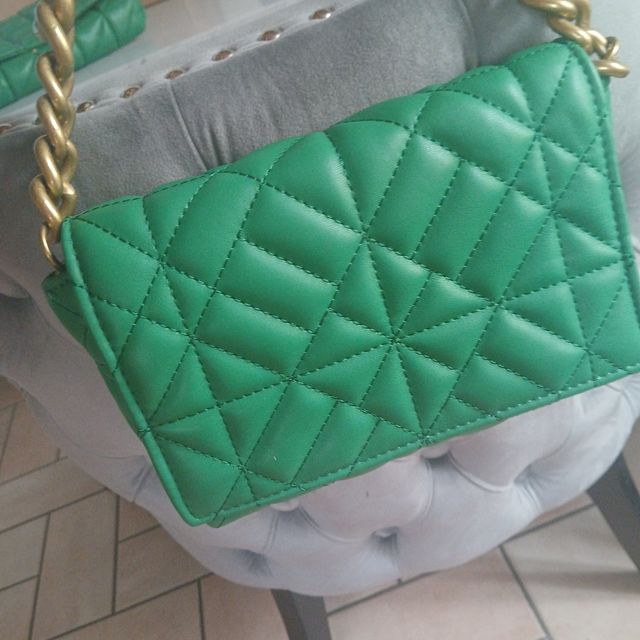 Borsa Zara verde trapuntata