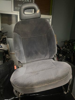 Asientos Nissan Terrano 2