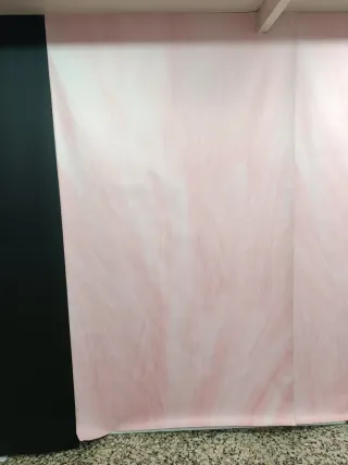 Lona impresa rosa y blanca