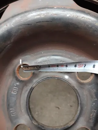 Llanta 13 con neumático montado 165/65R13 Trocmoh