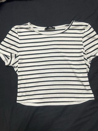 Camiseta Shein Rayas Blanco y Negro