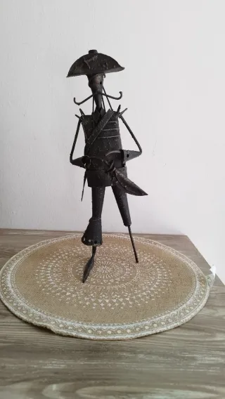 Scultura brutalista Lorenz Ferart