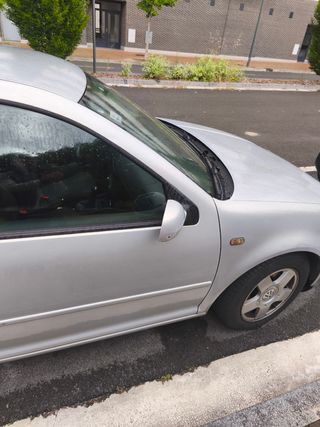 Volkswagen Golf 2000