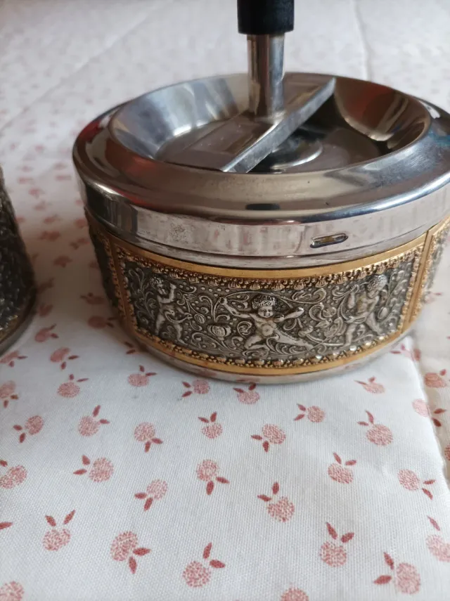 Cenicero y porta cigarrillos vintage
