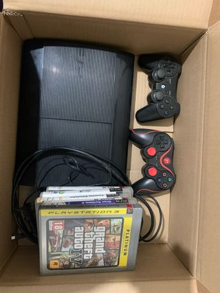 PS3 + 2 mandos + 6 juegos