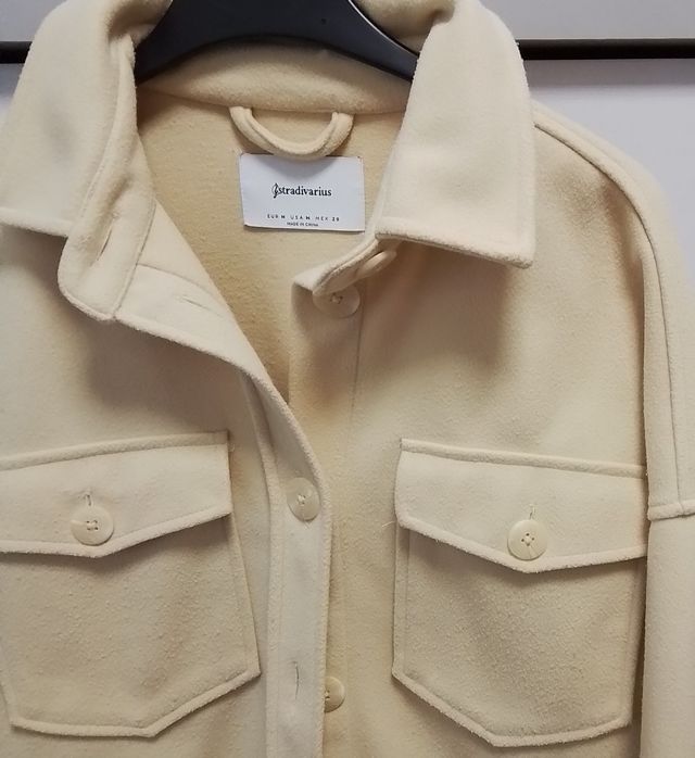 Sobrecamisa Stradivarius Talla M beig