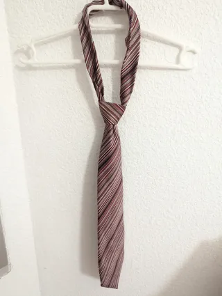 Corbata de poliéster a rayas