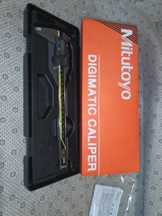 Calibrador Digital Mitutoyo 200mm