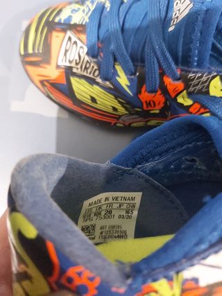 Botas de Fútbol Adidas Nemeziz Leo Messi Talla 28.