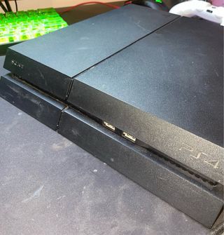 PlayStation 4 1TB CUH-12xx