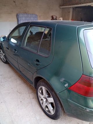 Volkswagen Golf 2000