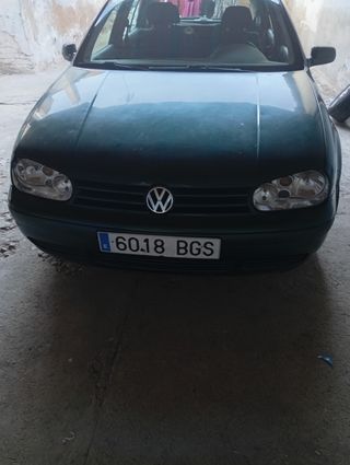 Volkswagen Golf 2000