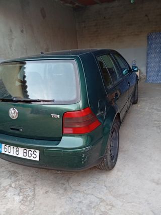 Volkswagen Golf 2000