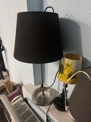 Lámpara de salón negra y plateada