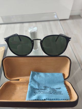 Gafas de sol Persol negras