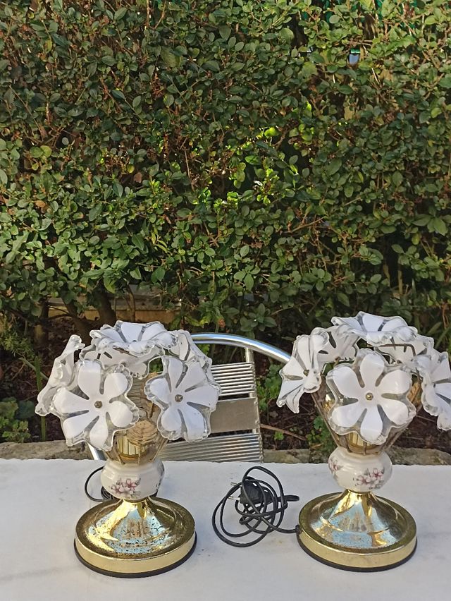 Pareja Lámparas Mesilla Flores Cristal