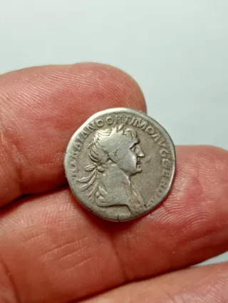Moneda romana denario Trajano FORTRED plata 