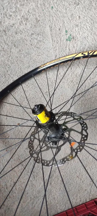 2 Llantas Syncros 29' MTB Núcleo Shimano Eje QR