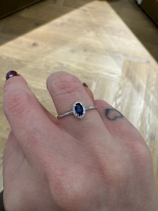 Anillo Zafiro con Orla de Brillantes