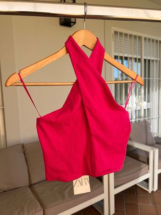 Top rosa halter cruzado