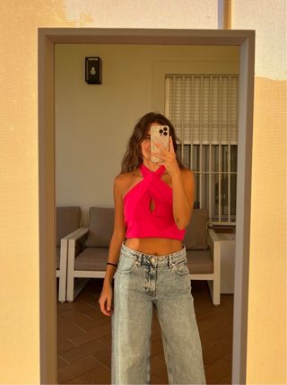 Top rosa halter cruzado