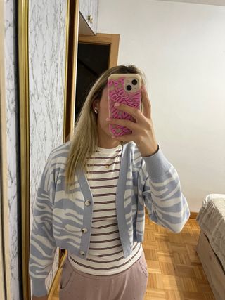 Chaqueta Cebra Azul y Blanca.